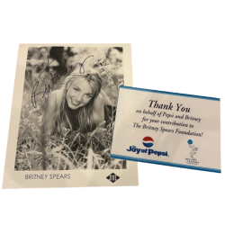 Photo dédicacée par Britney...